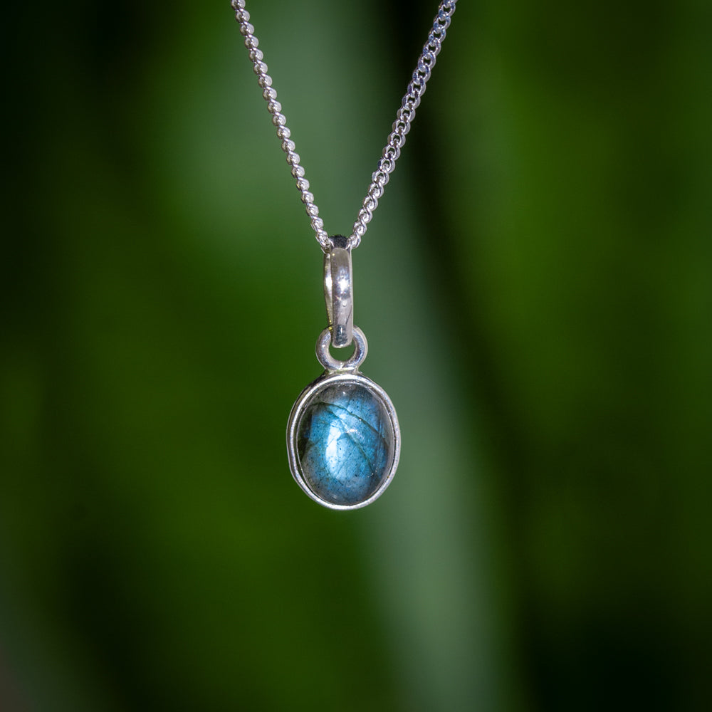 Zwarte toermalijn sieraden — beschermende edelsteen ketting van Zenvya