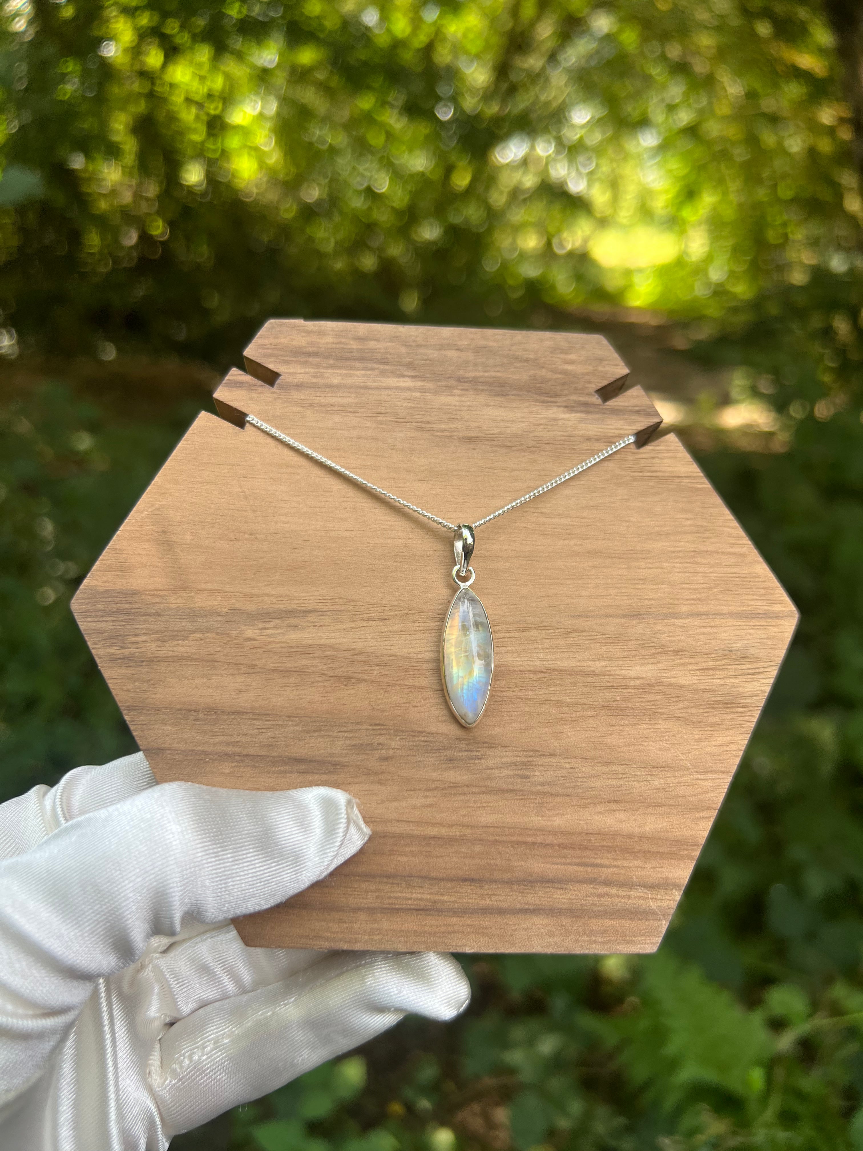 Zenvya - Regenboog Maansteen Ketting - One of a Kind - 925 zilver