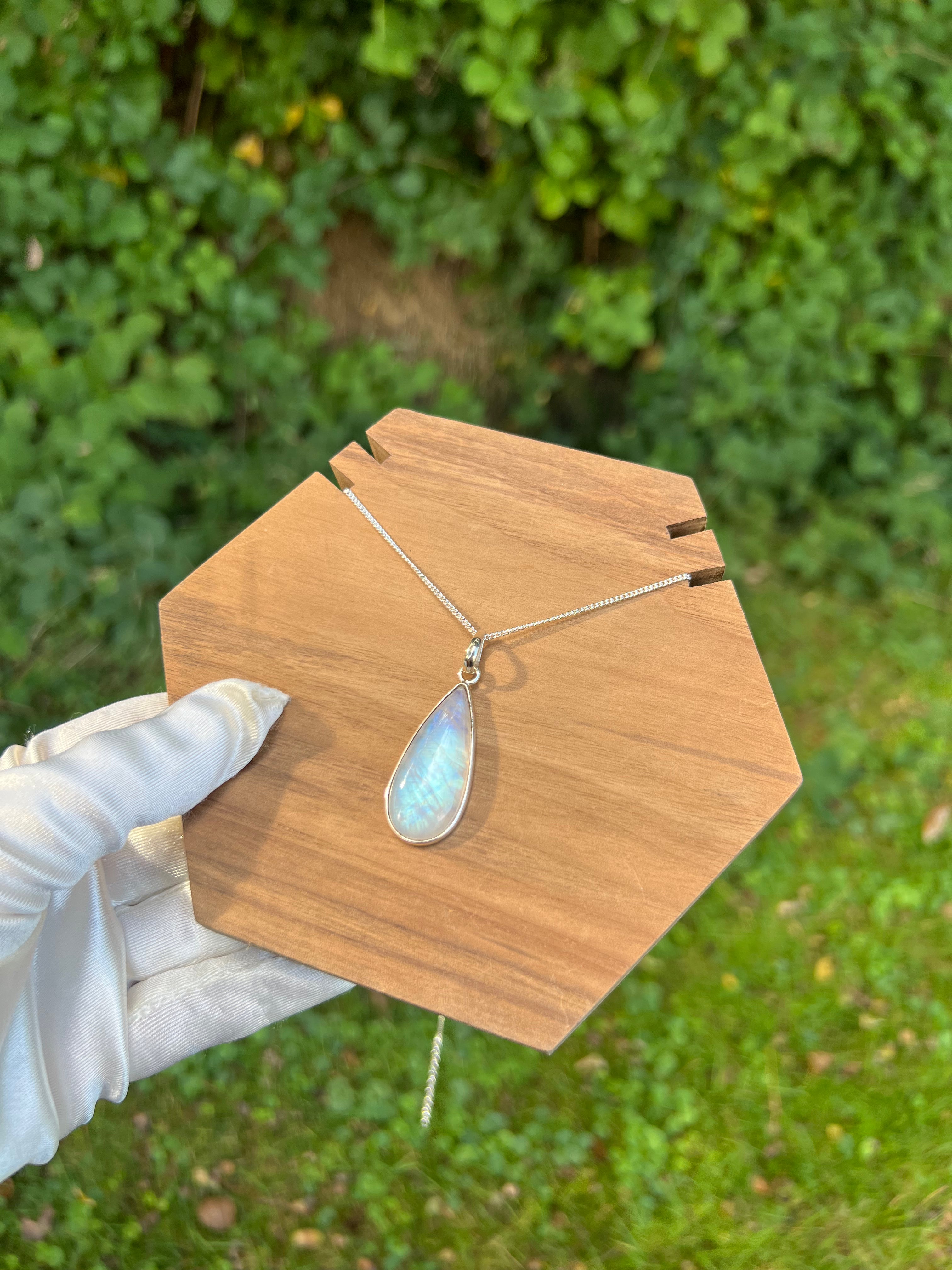 Zenvya - Regenboog Maansteen Ketting No 21 - One of a Kind - 925 zilver