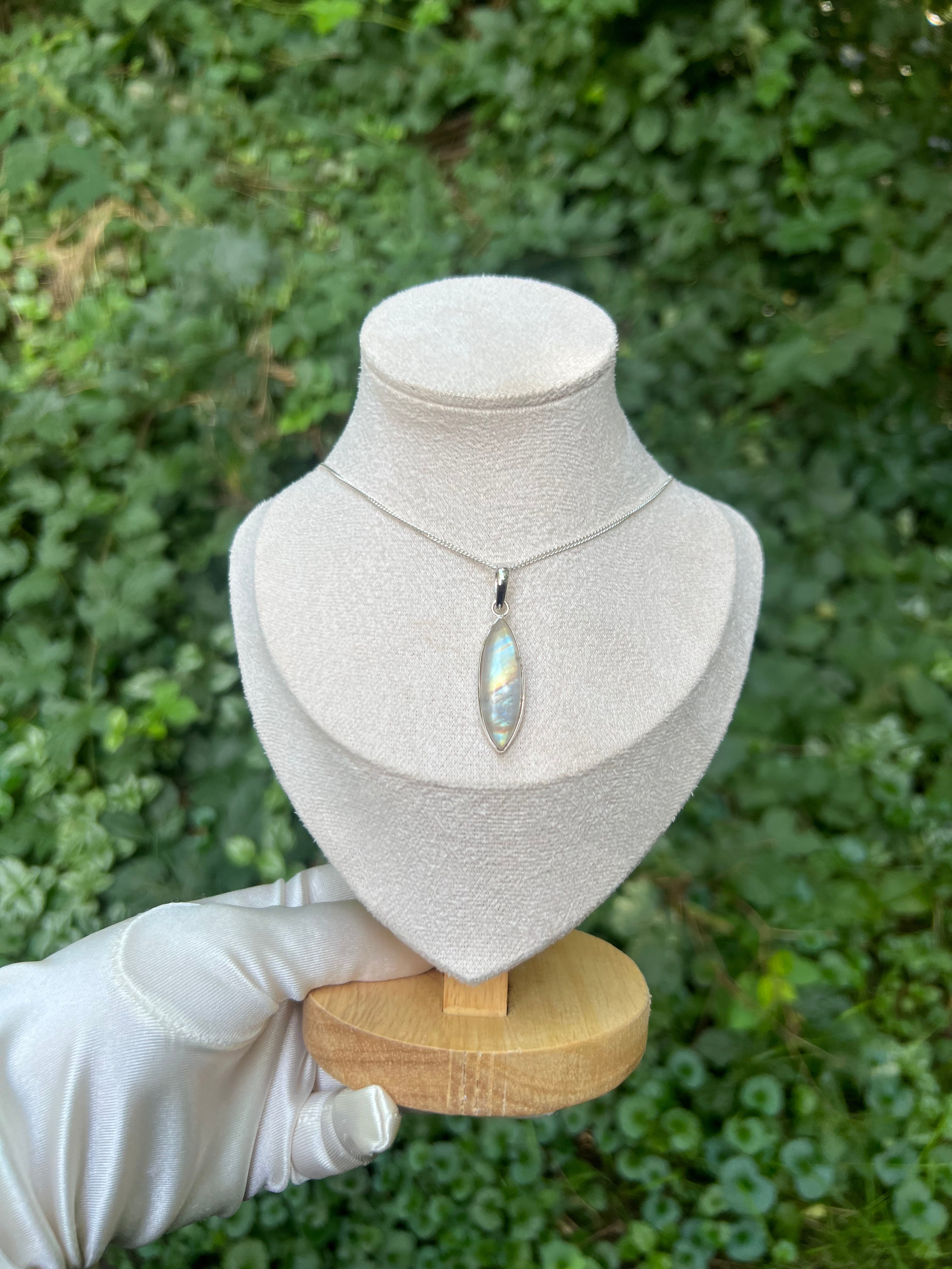 Zenvya - Regenboog Maansteen Ketting No 7  - One of a Kind - 925 zilver