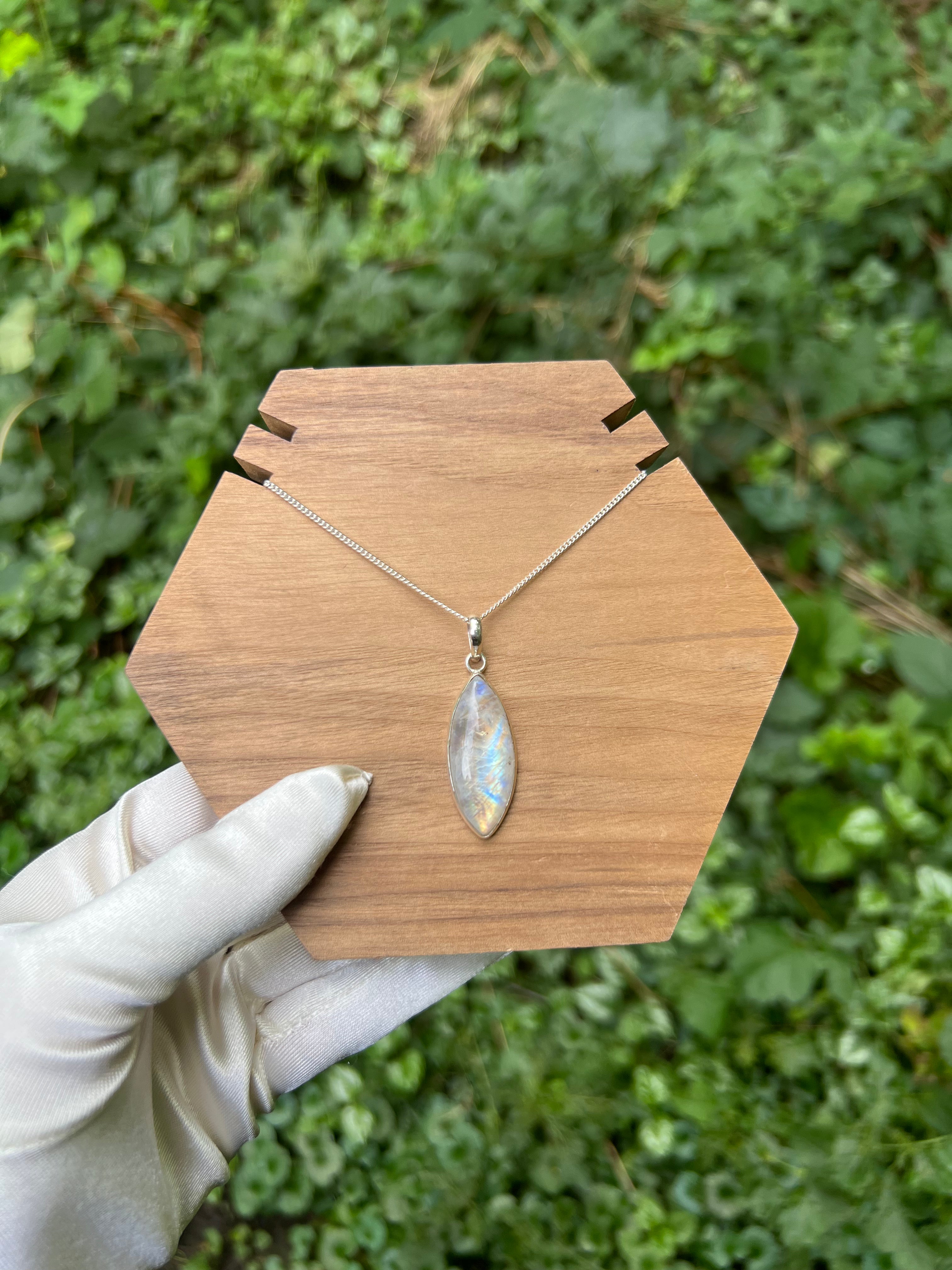 Zenvya - Regenboog Maansteen Ketting - One of a Kind - 925 zilver